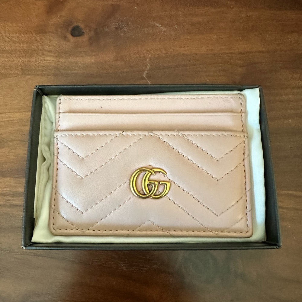 Gucci pink marmont cardholder